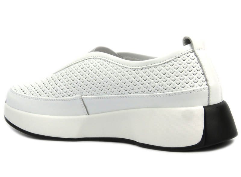 Ażurowe sneakersy damskie - Sokolski HW W24-456, białe