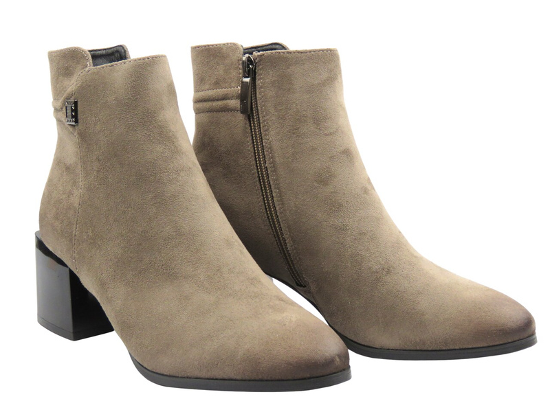 Botki na delikatnym obcasie - Potocki 25-12743, khaki