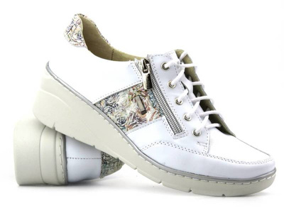 Skórzane półbuty damskie z ozdobnymi kwiatami  - HELIOS Komfort 406, białe 2