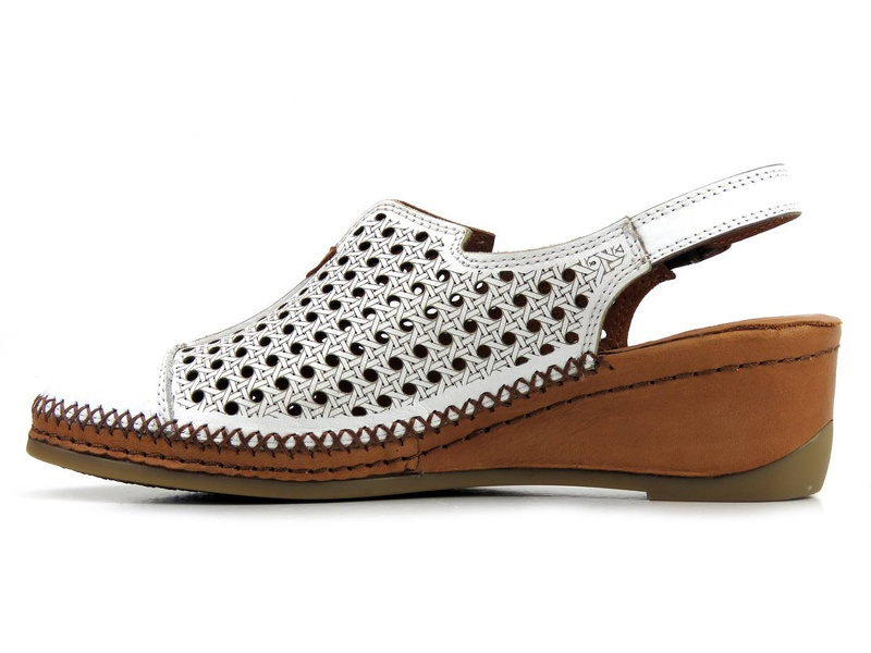 Sandały damskie z zakrytymi palcami - MANITU 820001, białe