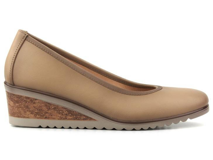 Półbuty, czółenka damskie na koturnie - Potocki 23-10523BG, beżowe