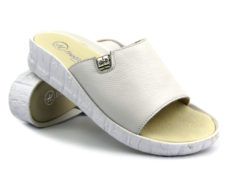 Klapki damskie skórzane płaskie białe Helios Komfort 130