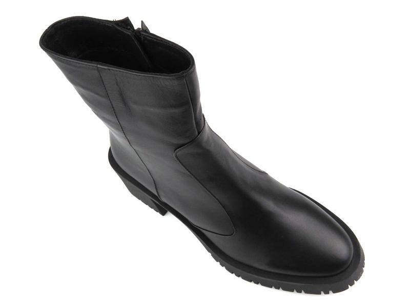 Skórzane botki damskie na kwadratowym obcasie - VENEZIA 0431321050D, czarne
