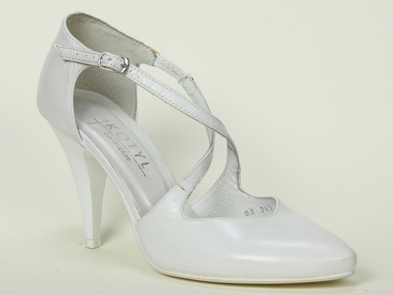 Czółenka ślubne Kotyl 343