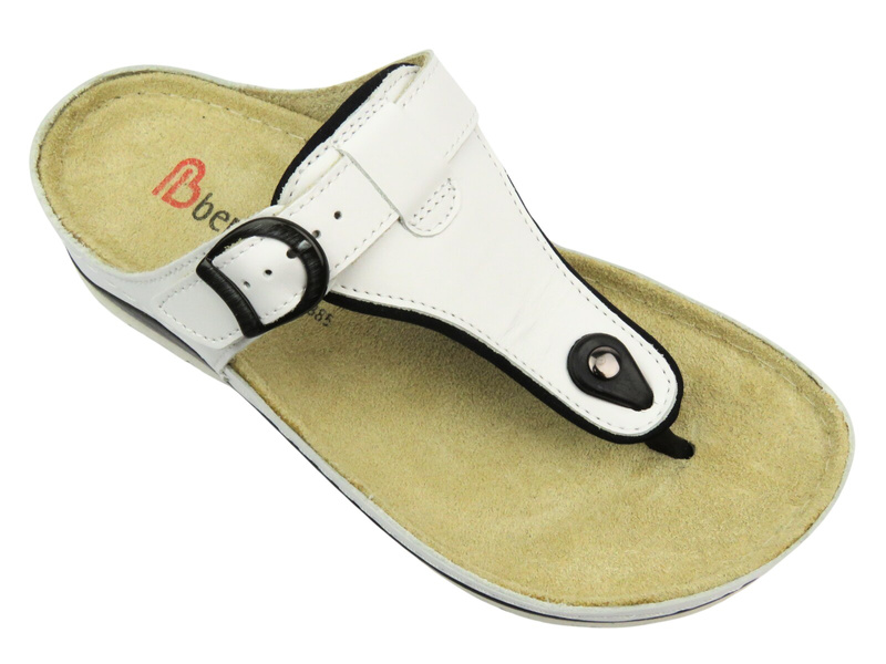 Skórzane klapki damskie - BERKEMANN Mila 01351-100, białe
