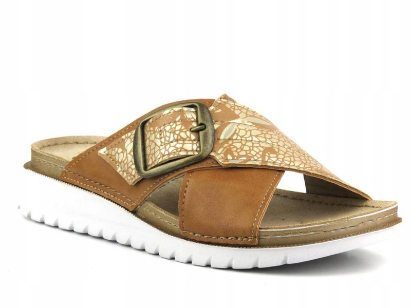 Klapki damskie z klamrą - INBLU CN-32, brązowe