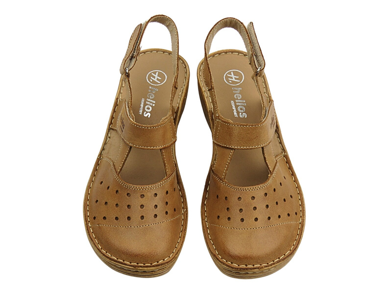 Skórzane sandały damskie na koturnie jasnobrązowe HELIOS Komfort 150