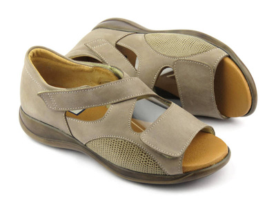 Wygodne sandały damskie na stopy z haluksami - Axel 2466, beżowe