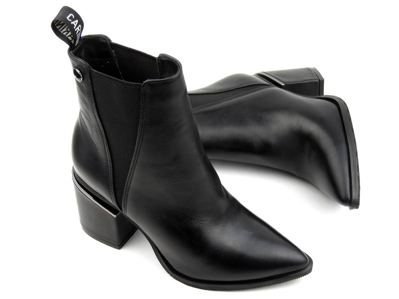 Eleganckie sztyblety damskie z noskiem w szpic - CARINII B5721, czarne