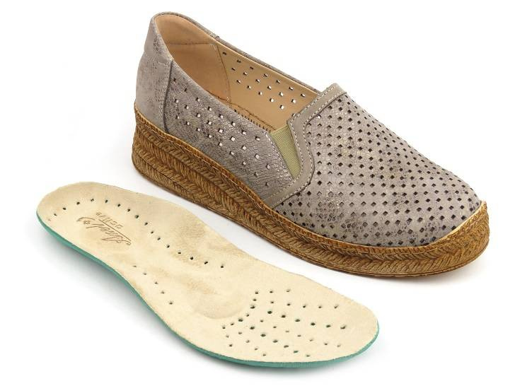 Półbuty damskie na a la plecionej podeszwie - AXEL 1907, beżowe