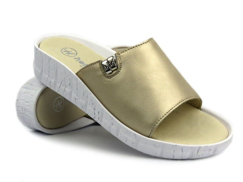 Klapki damskie skórzane płaskie złote Helios Komfort 130