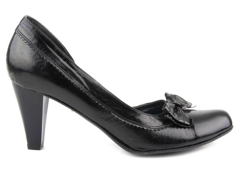 Skórzane czółenka na słupku HDS 323