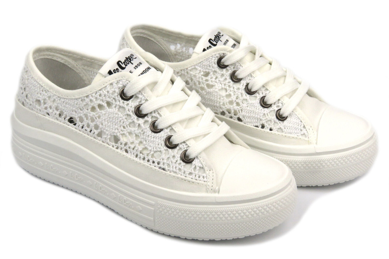 Koronkowe trampki damskie na platformie - Lee Cooper LCW-23-44-1617L, białe