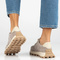 Wygodne sneakersy damskie ze skóry naturalnej zamszowej na platformie Filippo DP7498/26, beżowe