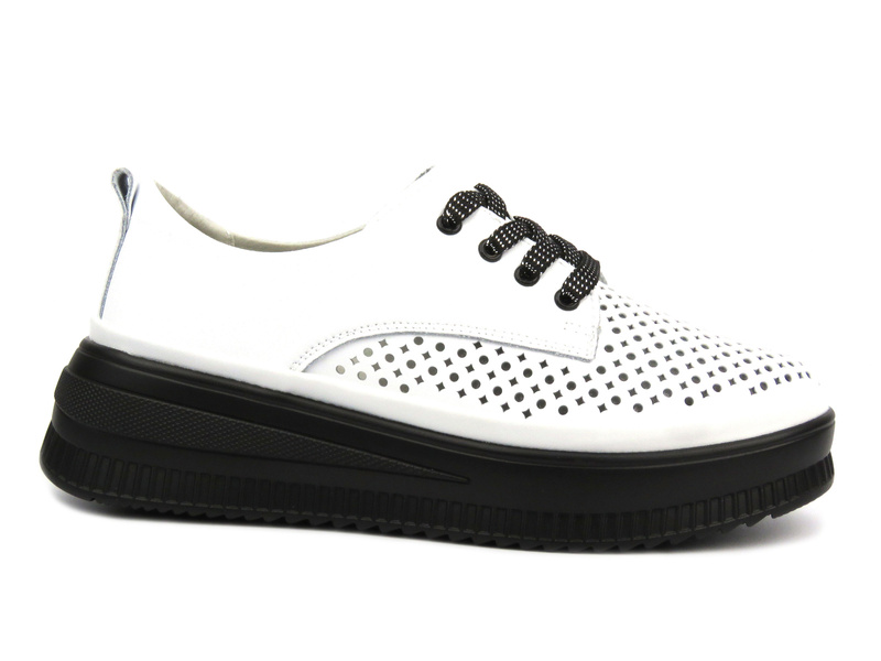 Ażurowe półbuty, sneakersy damskie - Artiker 54C1708, białe