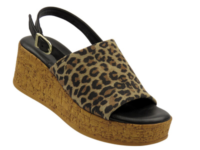 Sandały damskie na wysokim koturnie - Tamaris 1-28393-42, beżowe w panterkę