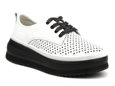 Ażurowe półbuty, sneakersy damskie - Artiker 54C1708, białe