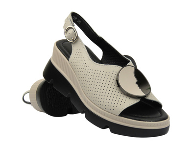 Sandały damskie na platformie z ozdobą- S. Barski LR51-788, beżowe