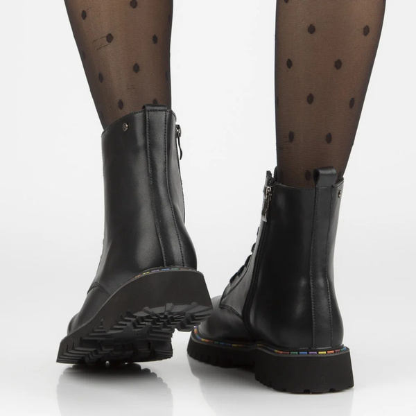 Botki, workery damskie skórzane czarne Filippo DBT7428/25