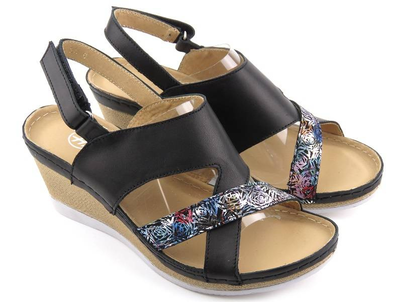 Skórzane sandały damskie na koturnie - HELIOS Komfort 299, czarne