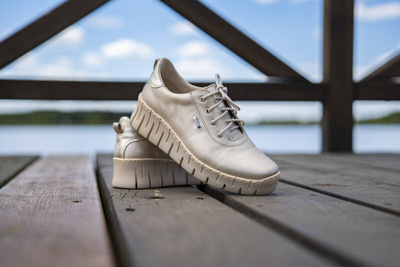 Skórzane półbuty damskie - Helios Komfort 420, złote