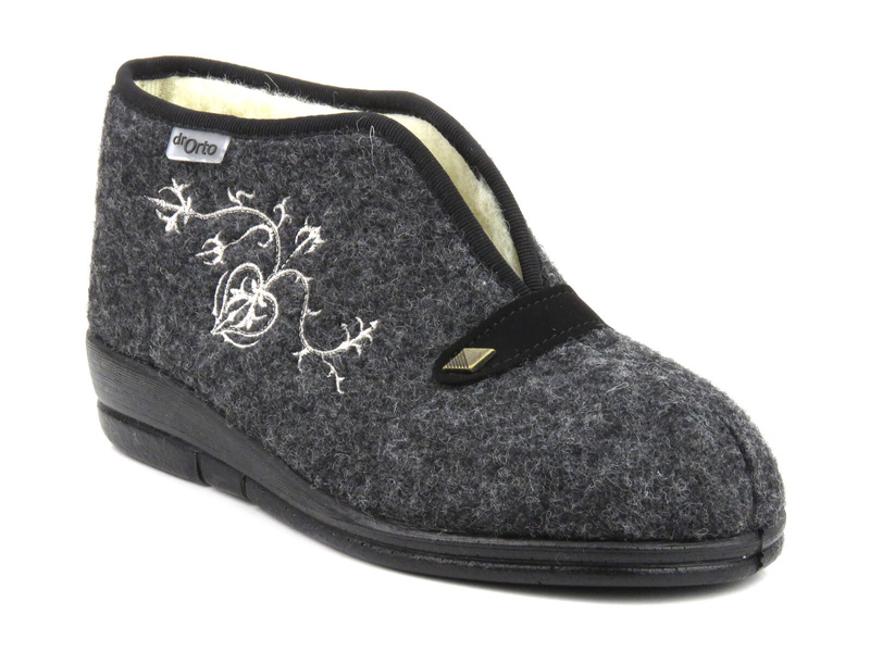 Kapcie, buty damskie ortopedyczne- Befado dr Orto 031D028, czarne