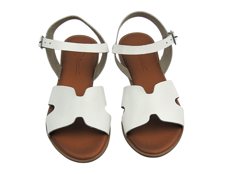 Sandały damskie białe na płaskiej podeszwie Cambell 25-64302