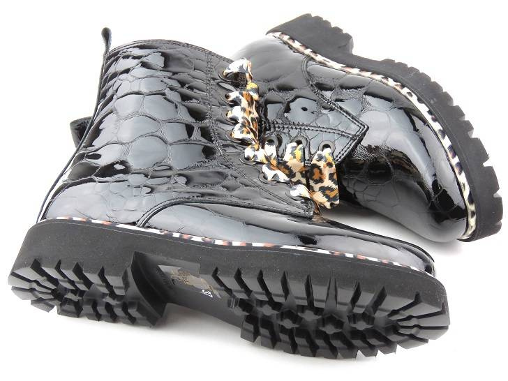 Lakierowane botki, trapery damskie z panterką - PIAZZA 960035-01, czarne