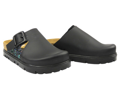 Czarne klapki damskie ze skóry Leon 6005 z brokatowym akcentem