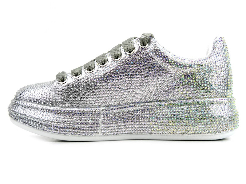 Sneakersy damskie pokryte cekinami - GOE JJ2N4048, srebrne