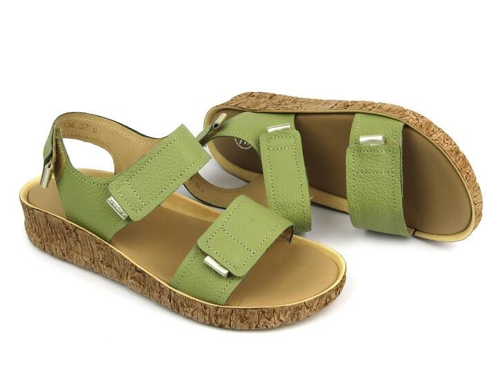 Skórzane sandały damskie na rzepy - Helios 136, zielone