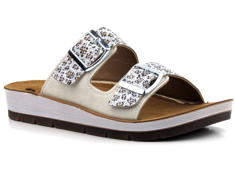 Beżowe klapki ze wzorzystymi paskami - INBLU CP-10