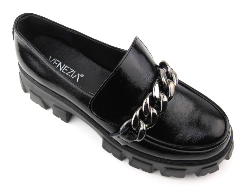 Lakierowane lordsy damskie na grubej platformie - VENEZIA 001770, czarne