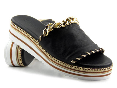 Skórzane klapki damskie ze złotym łańcuchem - VENEZIA 261601Z, czarne