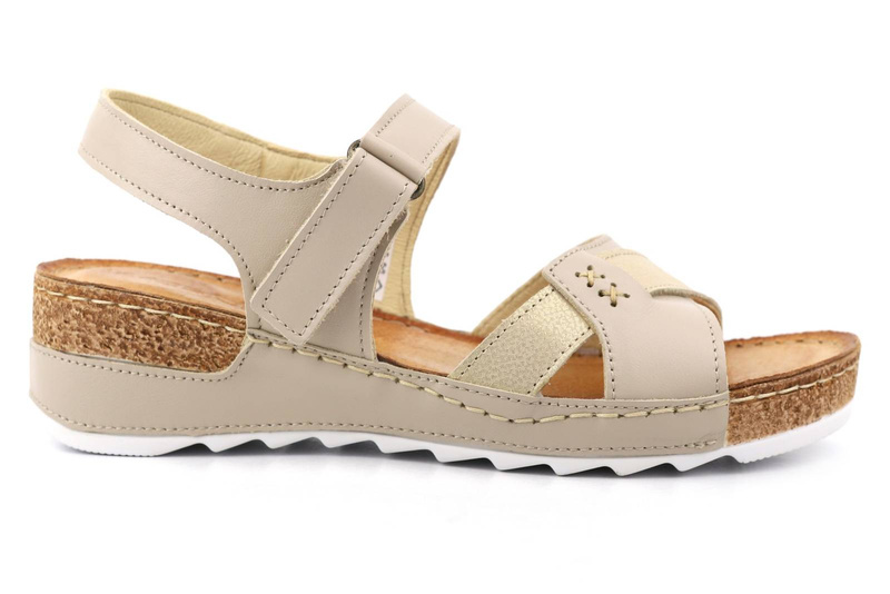 Wygodne sandały damskie na koturnie - Wasak 0620, beżowe