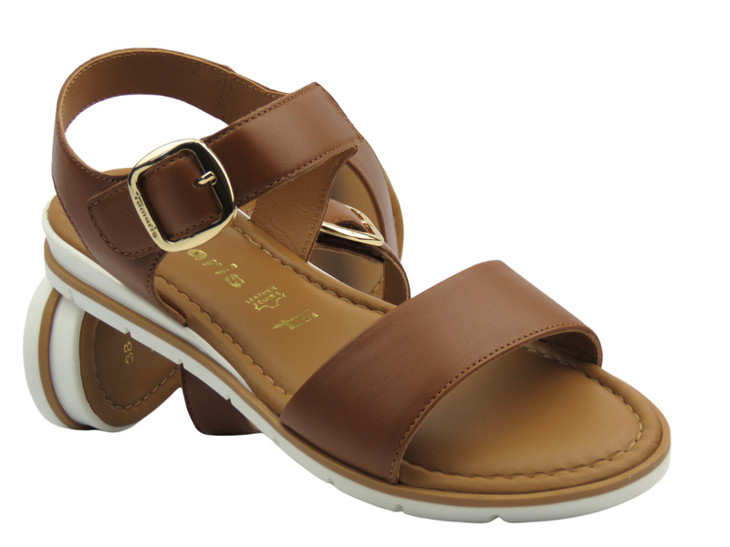 Skórzane sandały damskie brązowe Tamaris 1-28133-44