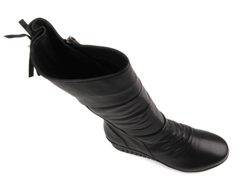 Kozaki damskie ocieplane - Comfortabel 970024-01, czarne
