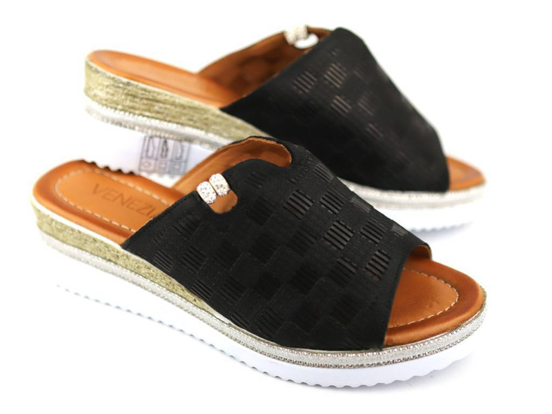 Czarne klapki damskie na koturnie - VENEZIA 003 MERTER