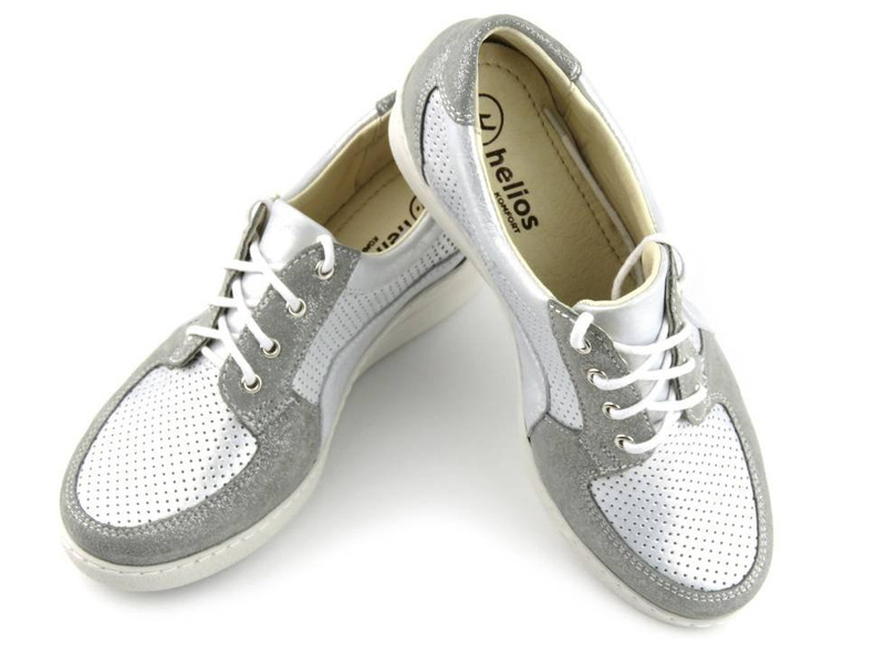 Skórzane sneakersy damskie na koturnie - HELIOS Komfort 373, szare z połyskiem