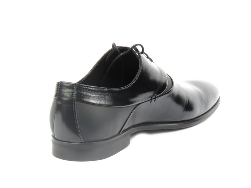 Skórzane oksfordy męskie Conhpol 5325, czarne