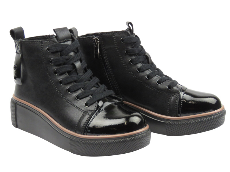Skórzane trzewiki, trapery damskie czarne lakierowane Nika Komfort H-218
