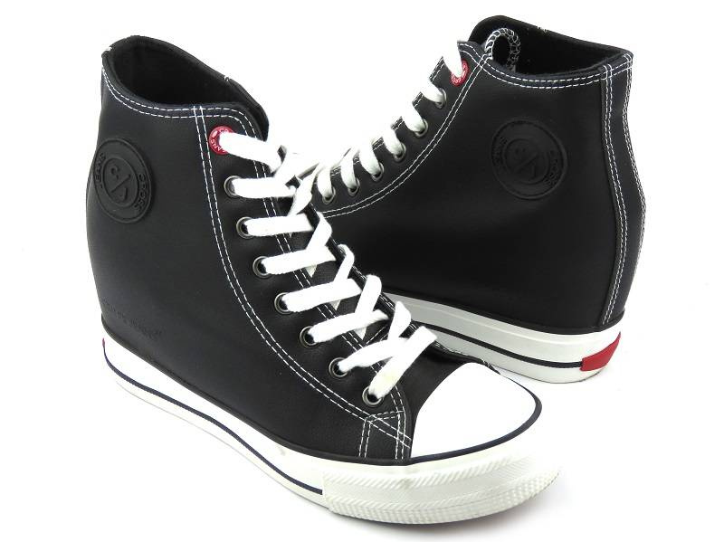 Trampki damskie na ukrytym koturnie - CROSS JEANS II2R4025, czarne