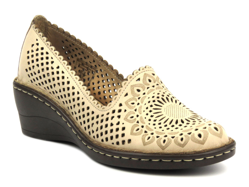 Ażurowe półbuty damskie na koturnie - Comfortabel 730015-08, beżowe