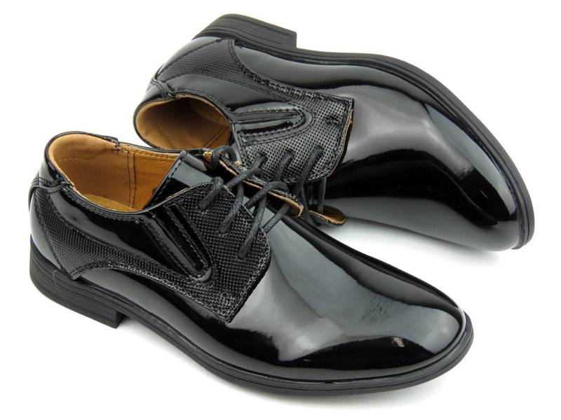 Eleganckie półbuty wizytowe, buty komunijne - WOJTYŁKO 1196, czarne lakierki