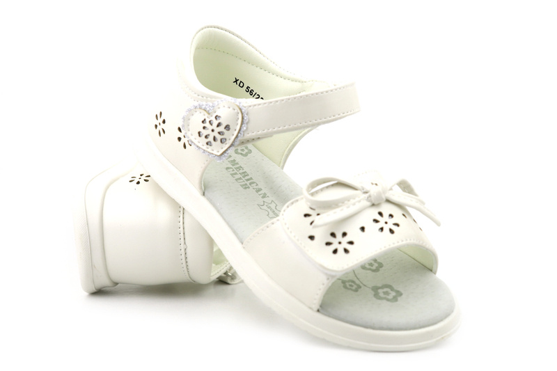 Sandałki dziecięce ze skórzaną wkładką - American XD 56/22, białe
