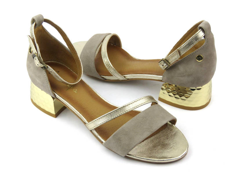 Skórzane sandały damskie na klocku - MACIEJKA 05516-10, beżowe ze złotem (fleki GRATIS)