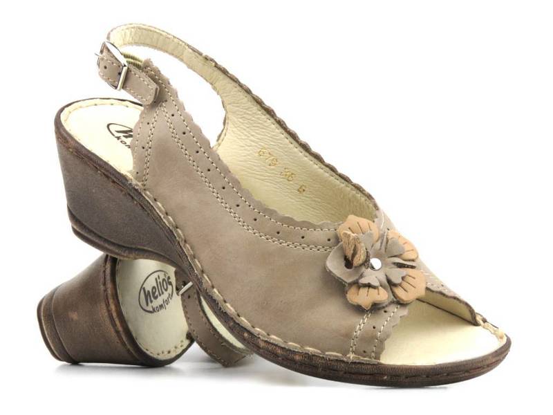 Skórzane sandały damskie na koturnie - HELIOS Komfort 679, beż