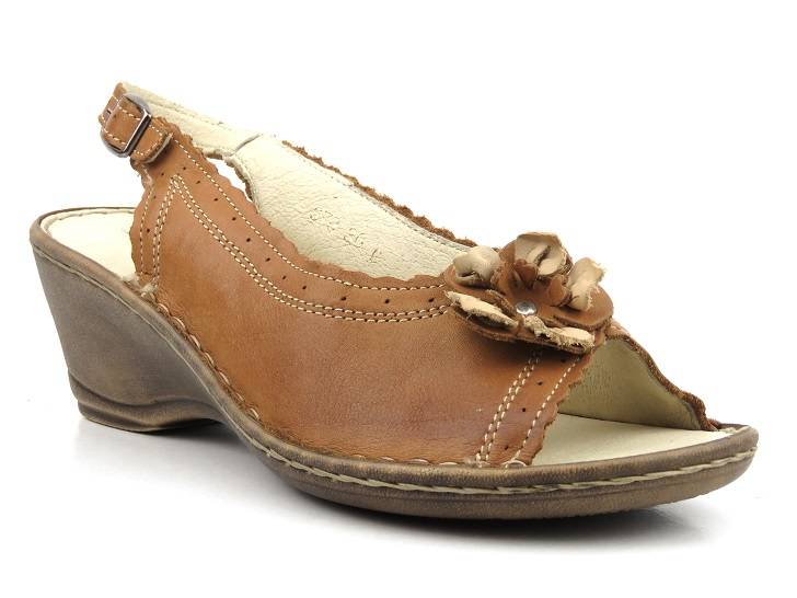 Skórzane sandały damskie na niskim koturnie HELIOS Komfort 679, jasnobrązowe