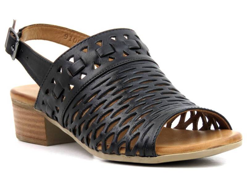 Skórzane sandały damskie z ażurową cholewką - PIAZZA 910055-01, czarne