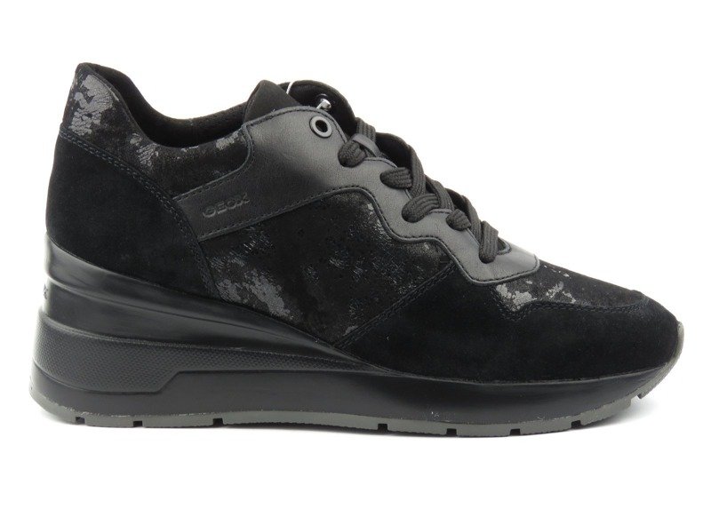 Sneakersy damskie na koturnie - Geox  D828LC, czarne moro